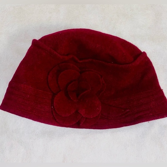 Accessories - Elegant Red Women's Hat with Floral Accent. Wool
